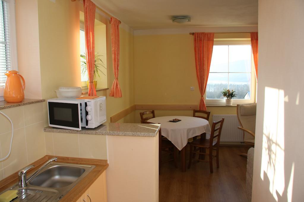 Apartmany Zahorovo Loze Horní Planá Ruang foto